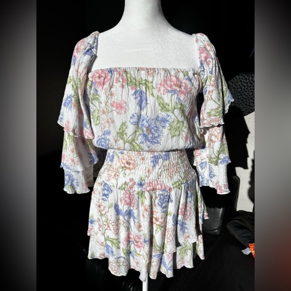 Vintage Havana Dresses & Skirts - Vintage Havana beautiful dress! size small